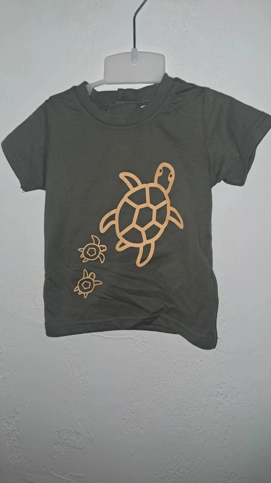 T-shirt manches courtes taille 6 mois